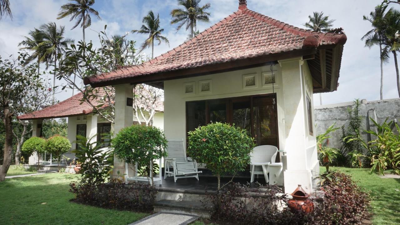 Puri Rinjani Bungalows & Hostel Kuta  Kültér fotó