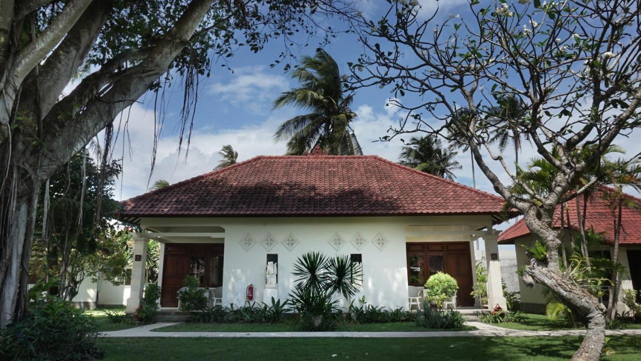 Puri Rinjani Bungalows & Hostel Kuta  Kültér fotó