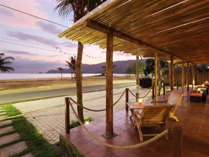 Puri Rinjani Bungalows & Hostel Kuta  Kültér fotó