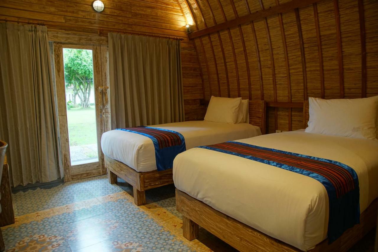 Puri Rinjani Bungalows & Hostel Kuta  Kültér fotó